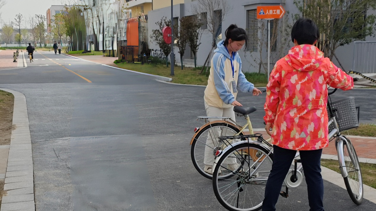 1743131715402231.png 图片2.png